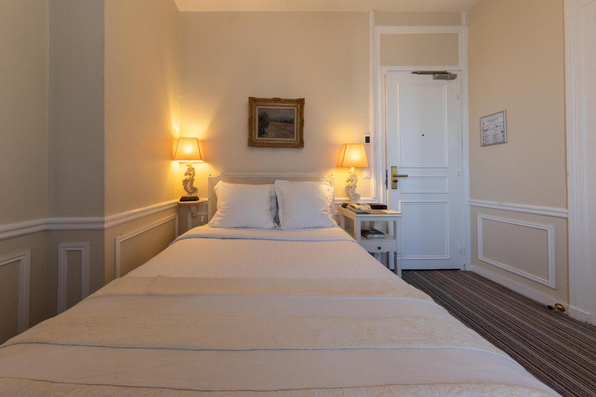 Pavillon Henri Iv Hotel