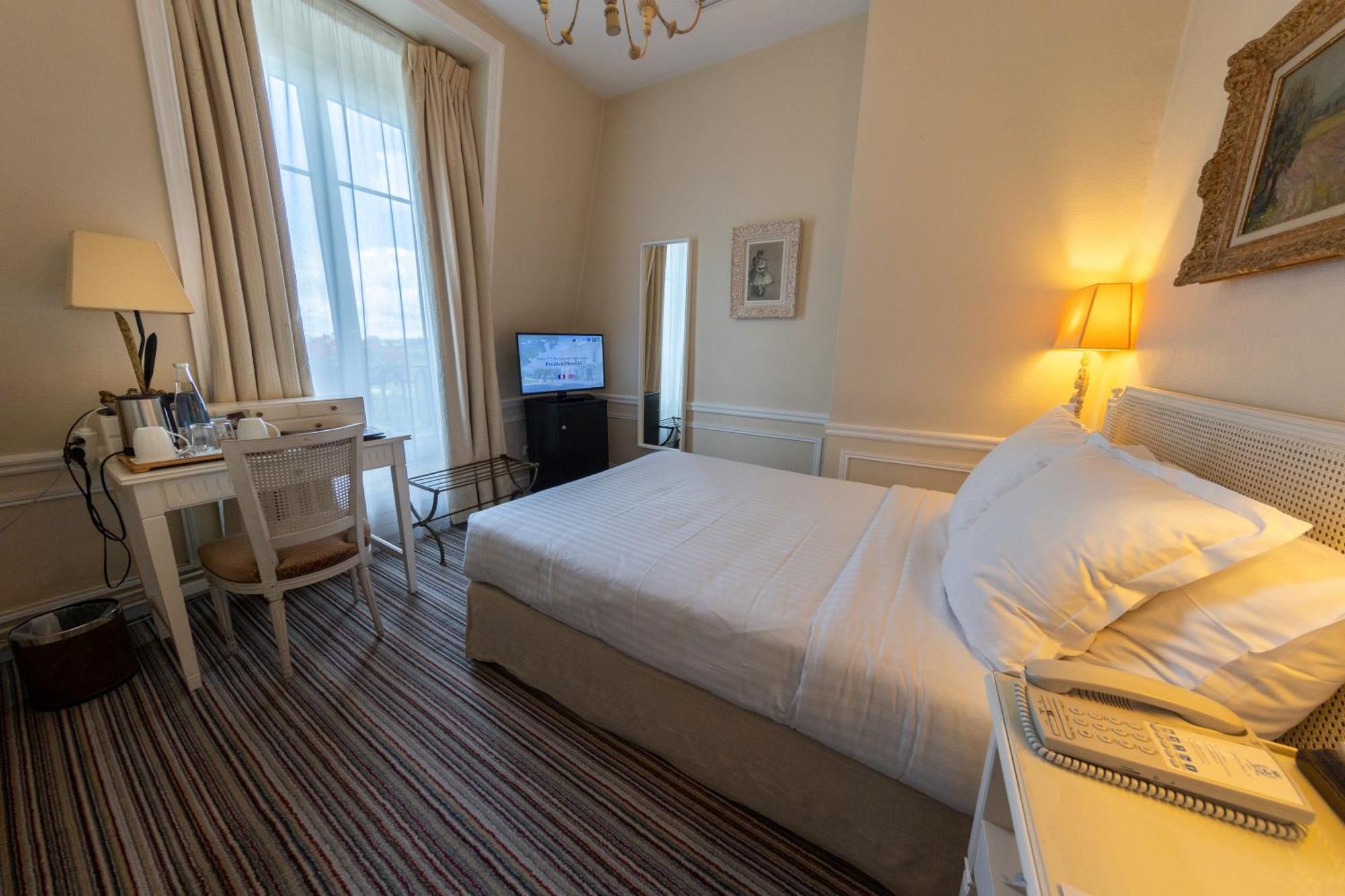 Pavillon Henri Iv Hotel 4*